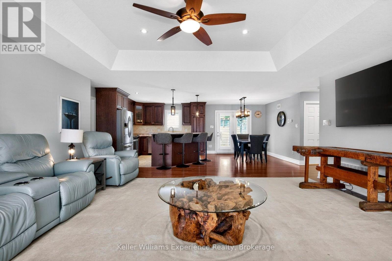 22 Grew Crescent Property Photo 7