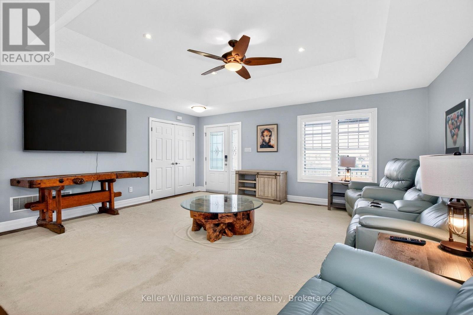 22 Grew Crescent Property Photo 8