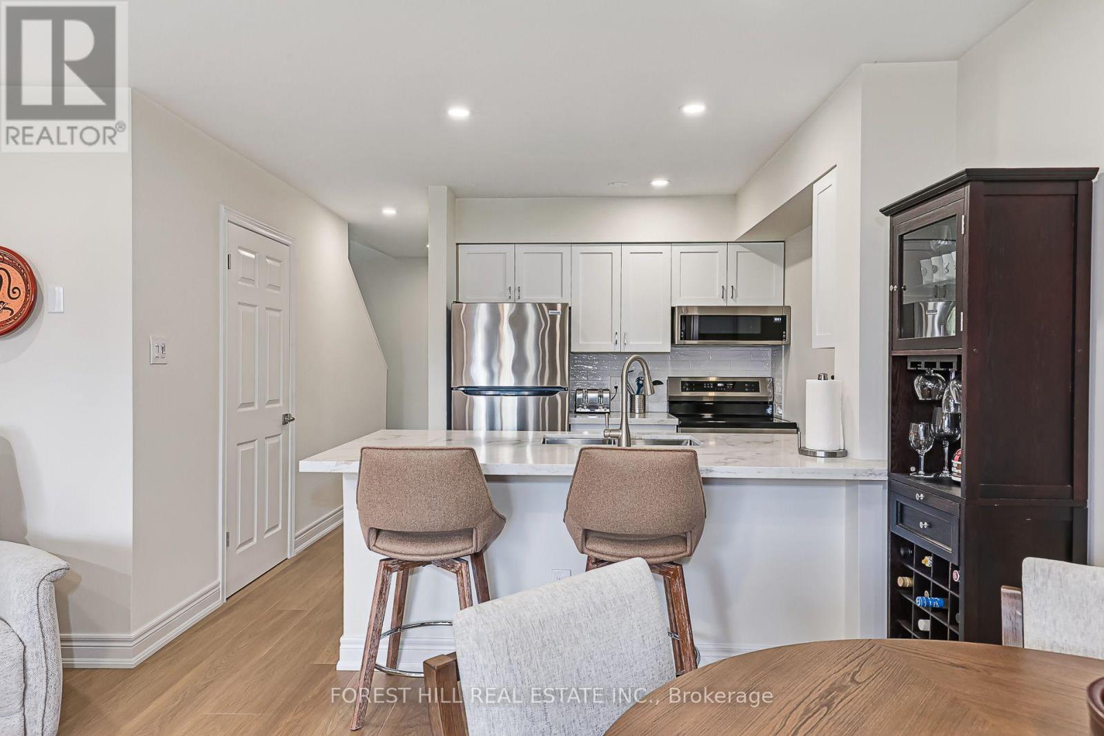 348 Mariners Way Property Photo 14