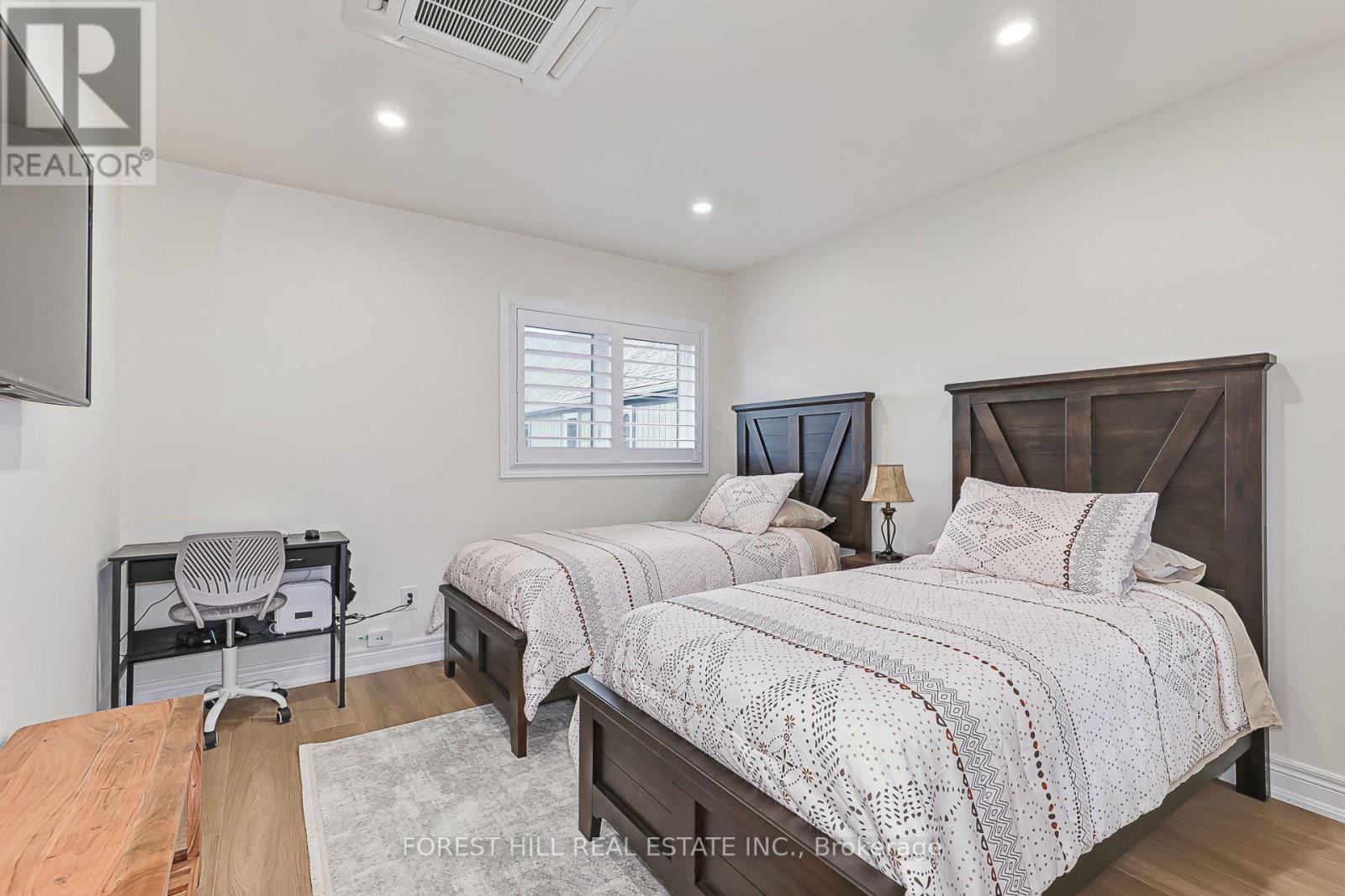 348 Mariners Way Property Photo 34
