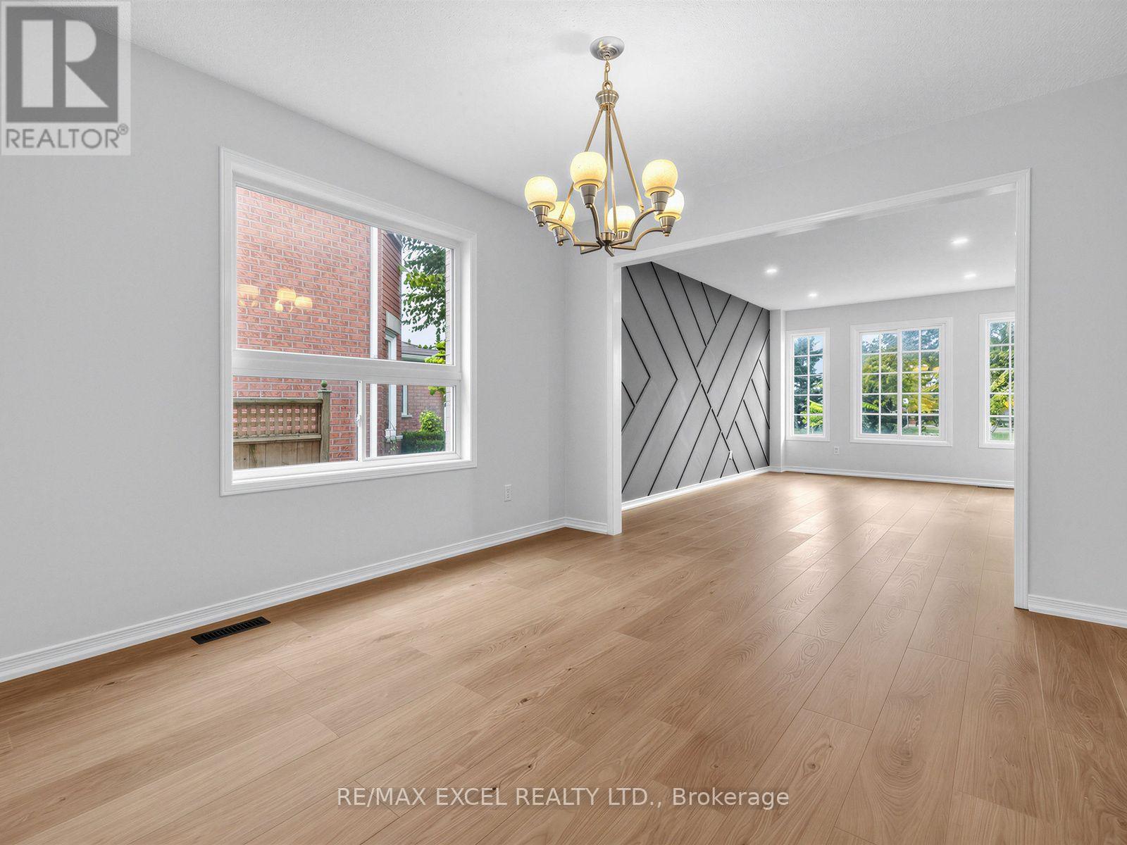 396 Cundles Road W Property Photo 8