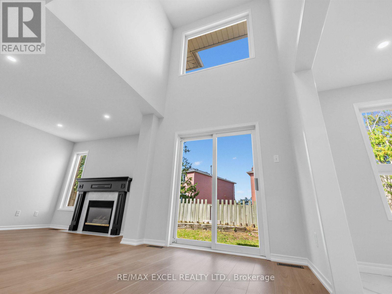 396 Cundles Road W Property Photo 13