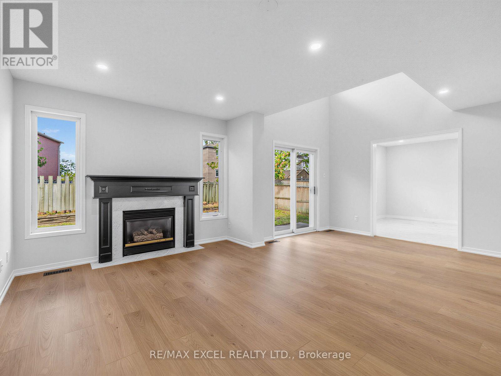 396 Cundles Road W Property Photo 15