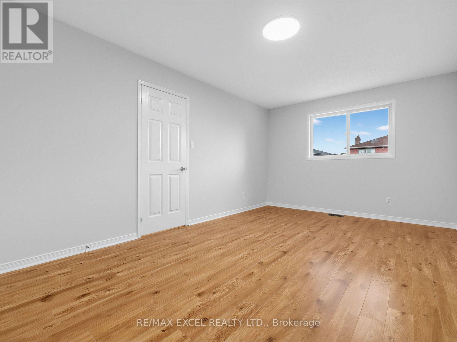 396 Cundles Road W Property Photo 20