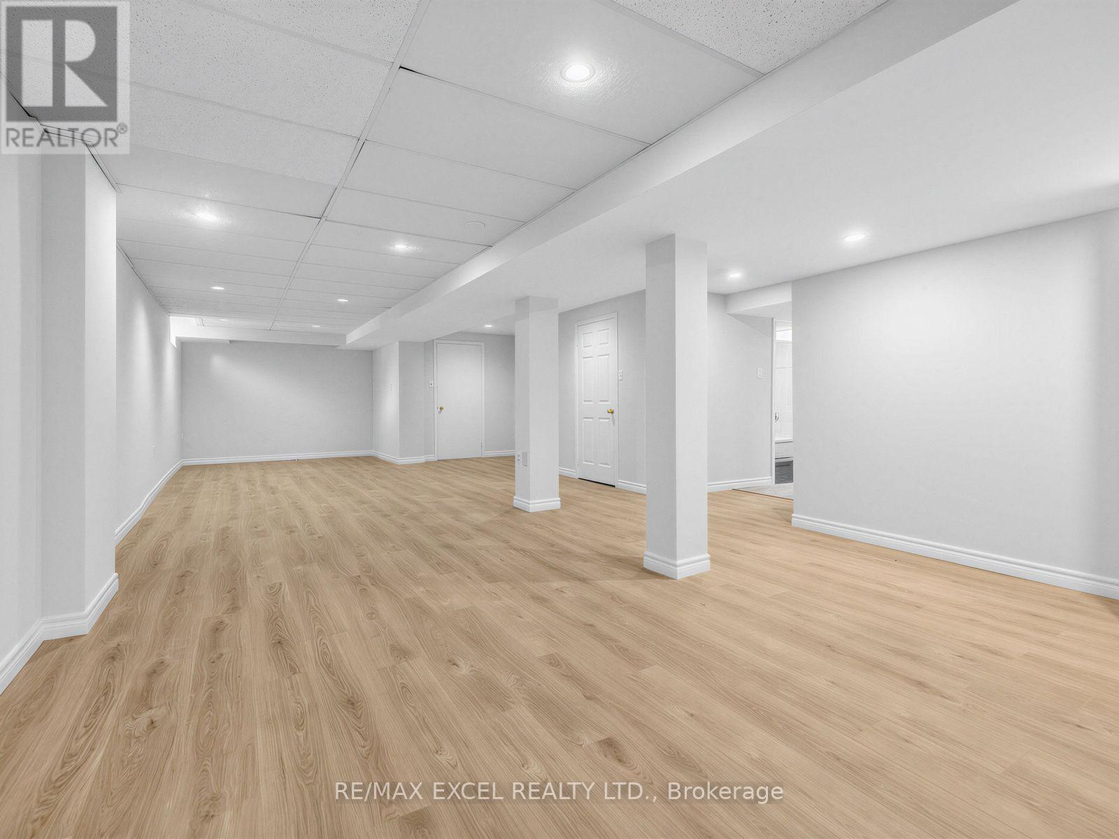 396 Cundles Road W Property Photo 28