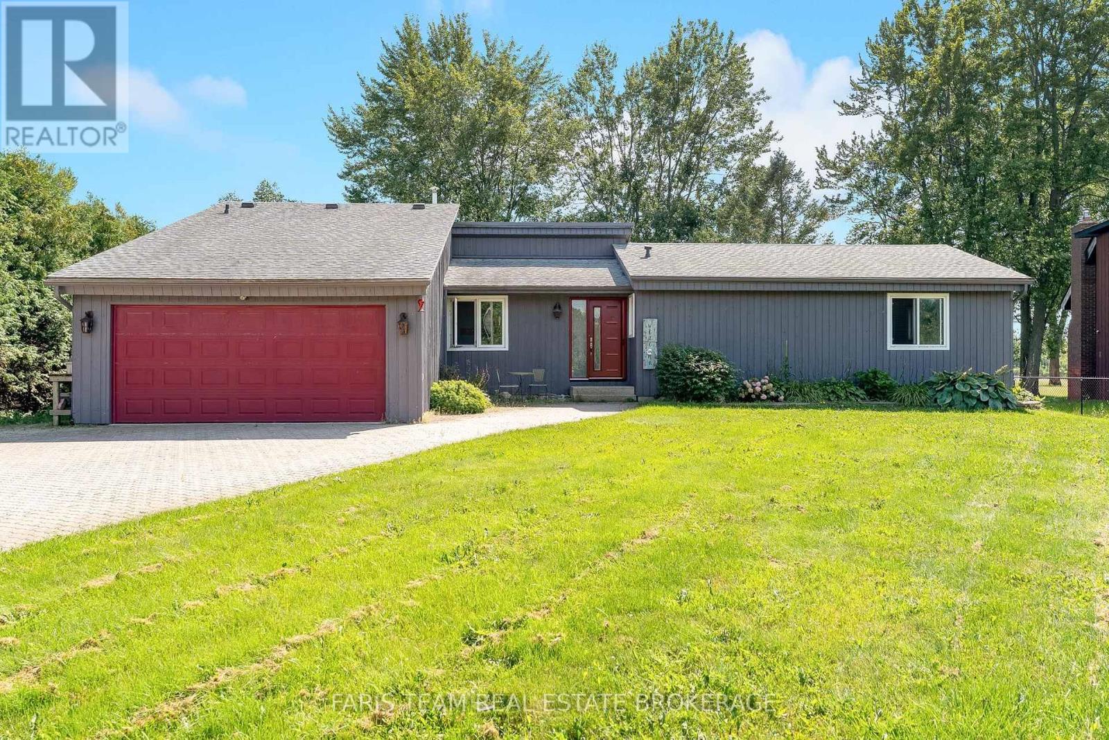3299 Shoreview Drive Property Photo 1