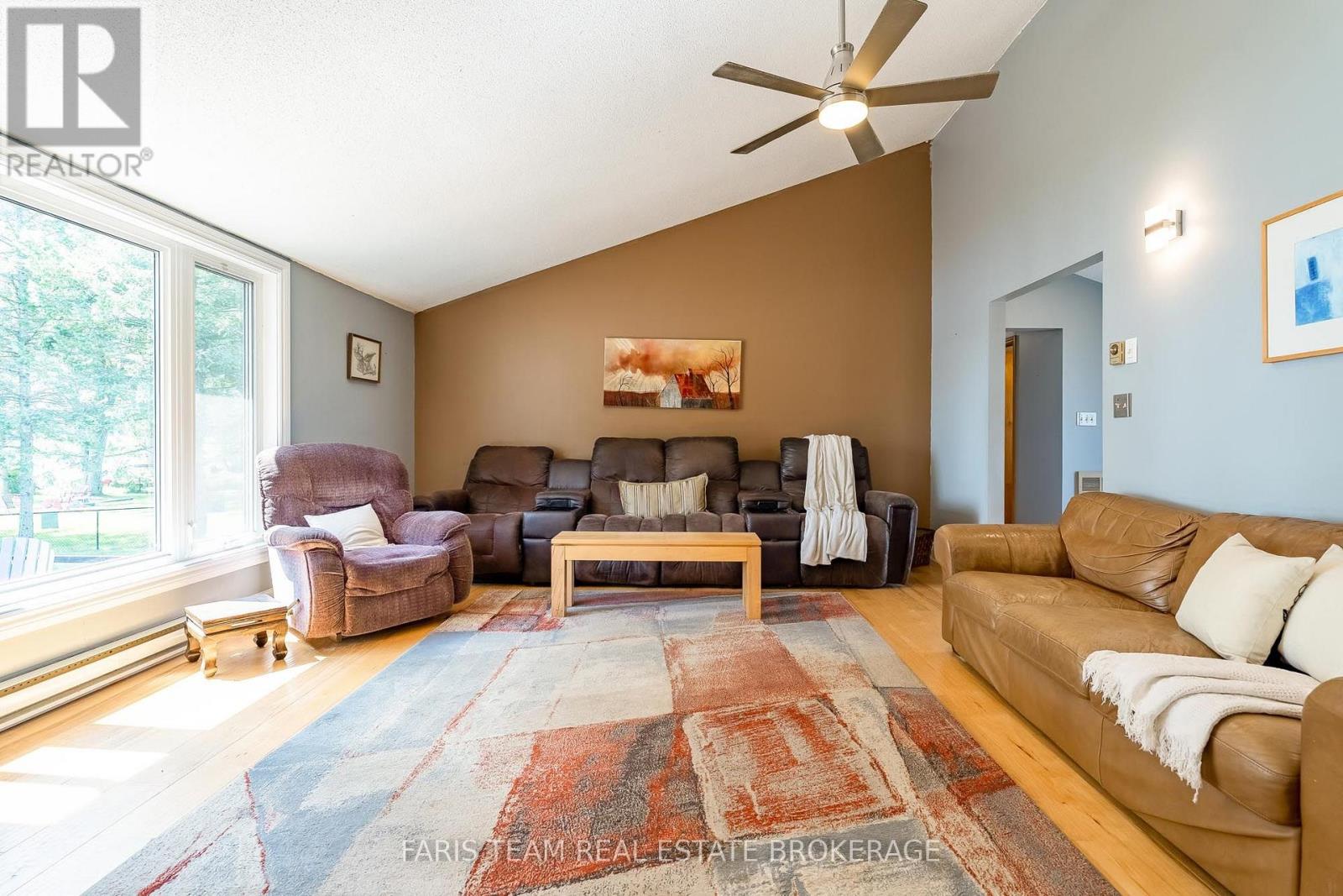 3299 Shoreview Drive Property Photo 14