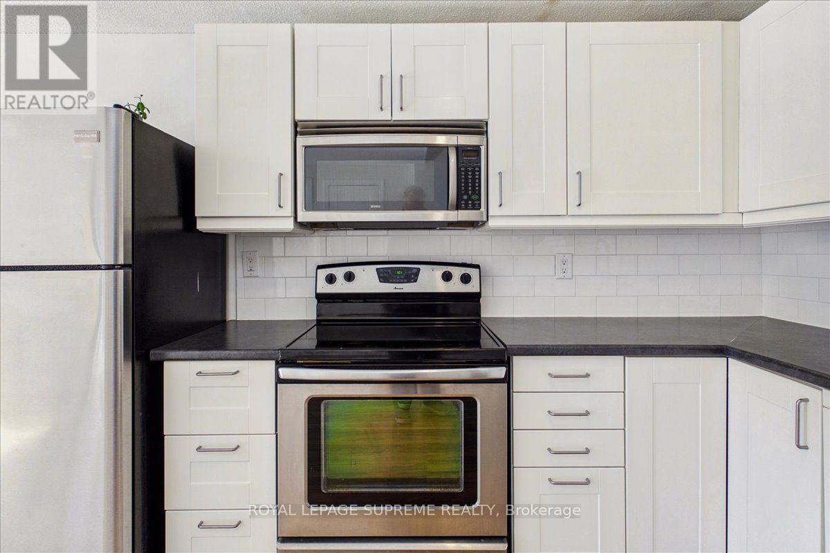 Upper - 46 Ridgeway Avenue Property Photo 7