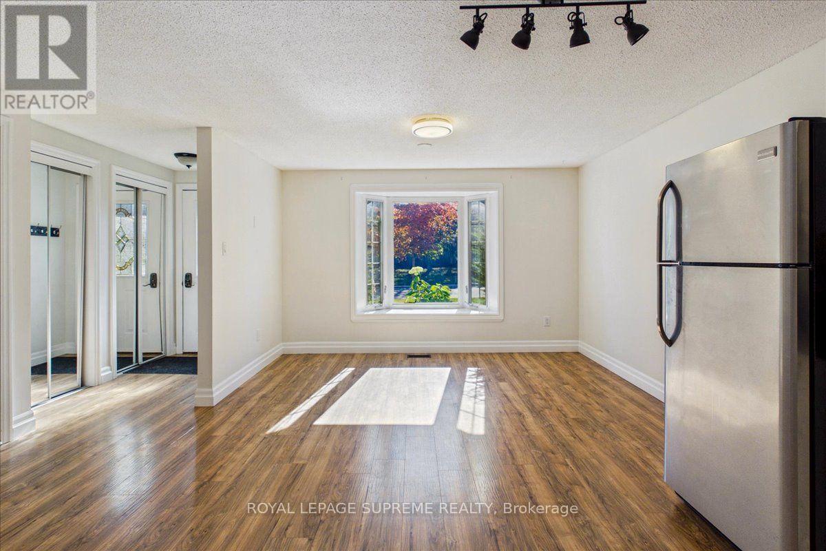 Upper - 46 Ridgeway Avenue Property Photo 9