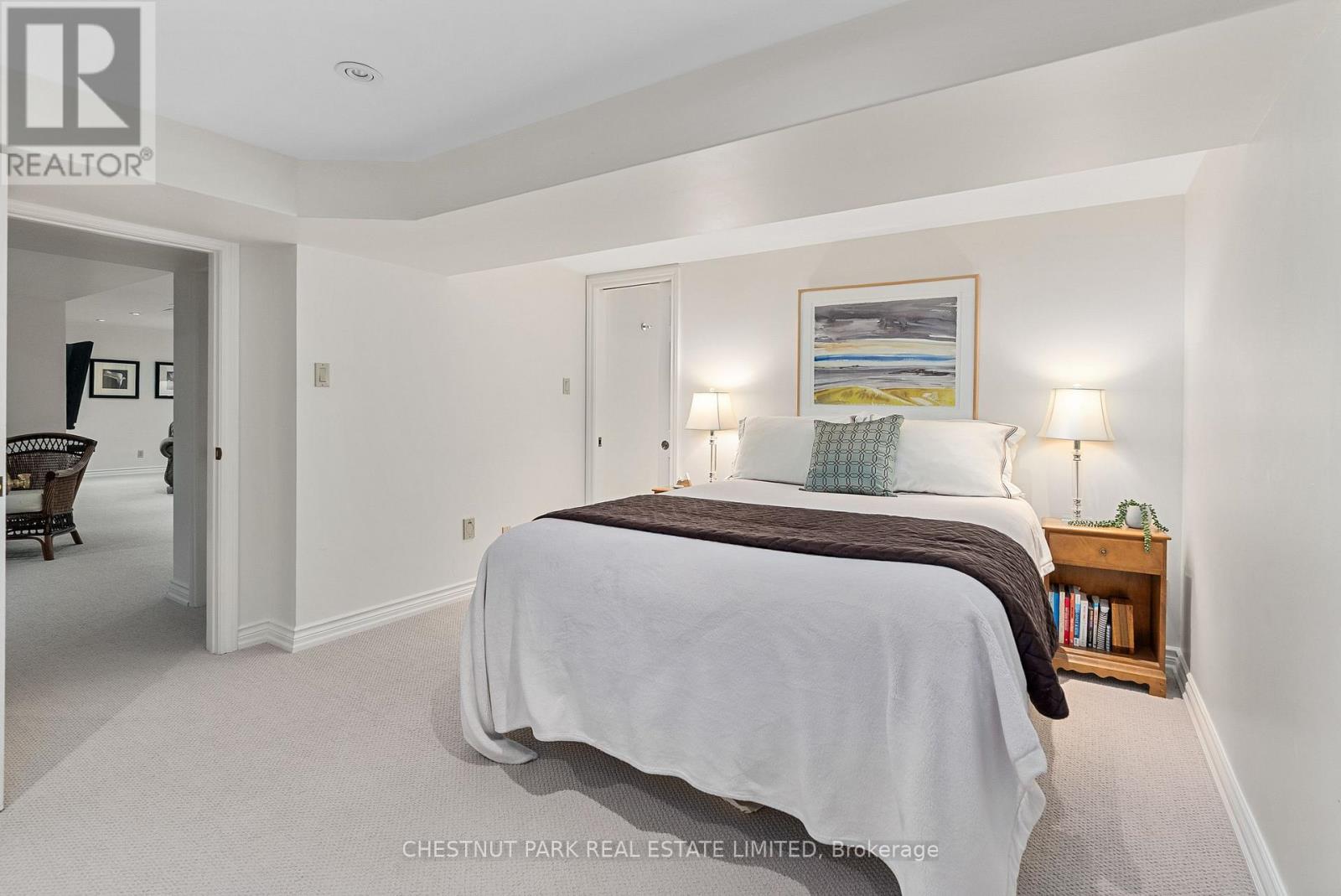 9 Mills Circle Property Photo 37