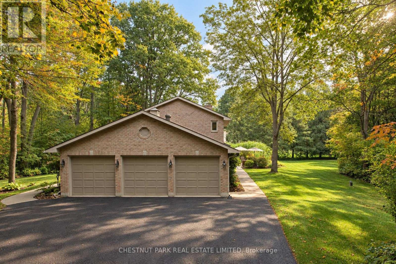 9 Mills Circle Property Photo 47