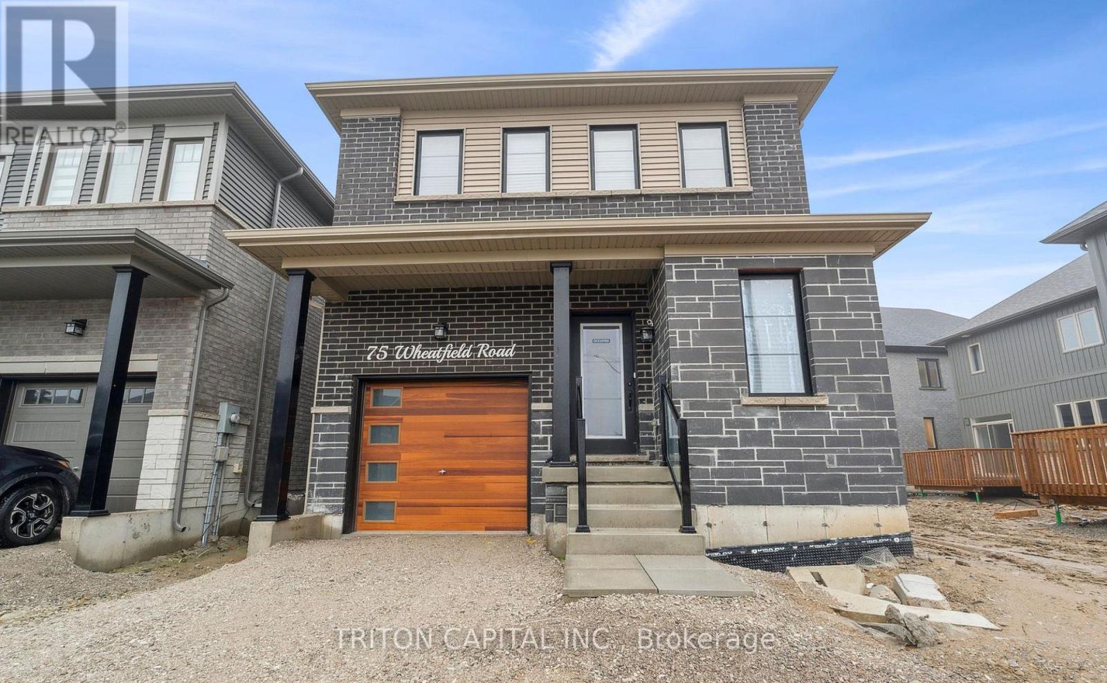 Upper - 75 Wheatfield Road Photo de la propriété 1
