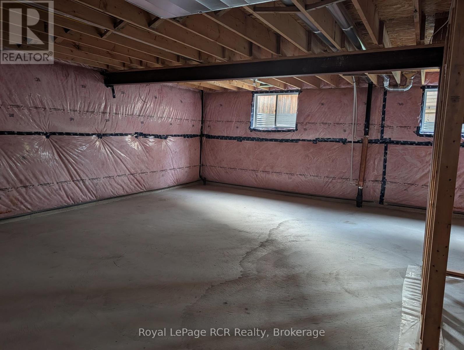 89 Lockerbie Crescent Property Photo 16