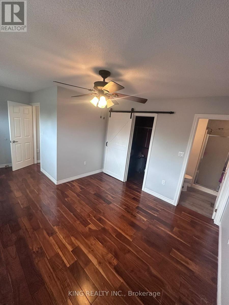 9 Whitehorn Crescent Property Photo 11