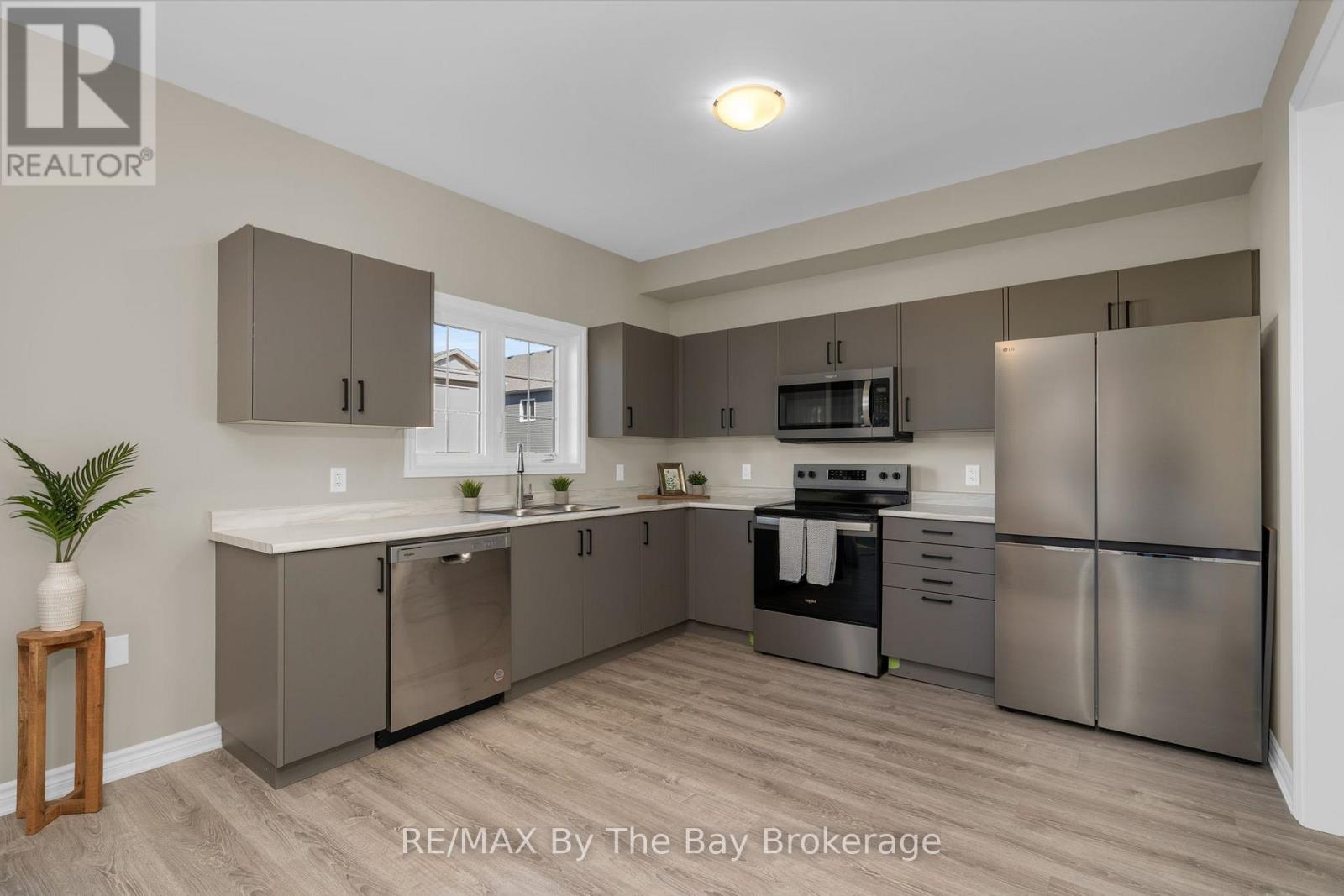 214 Cubitt Street Property Photo 9
