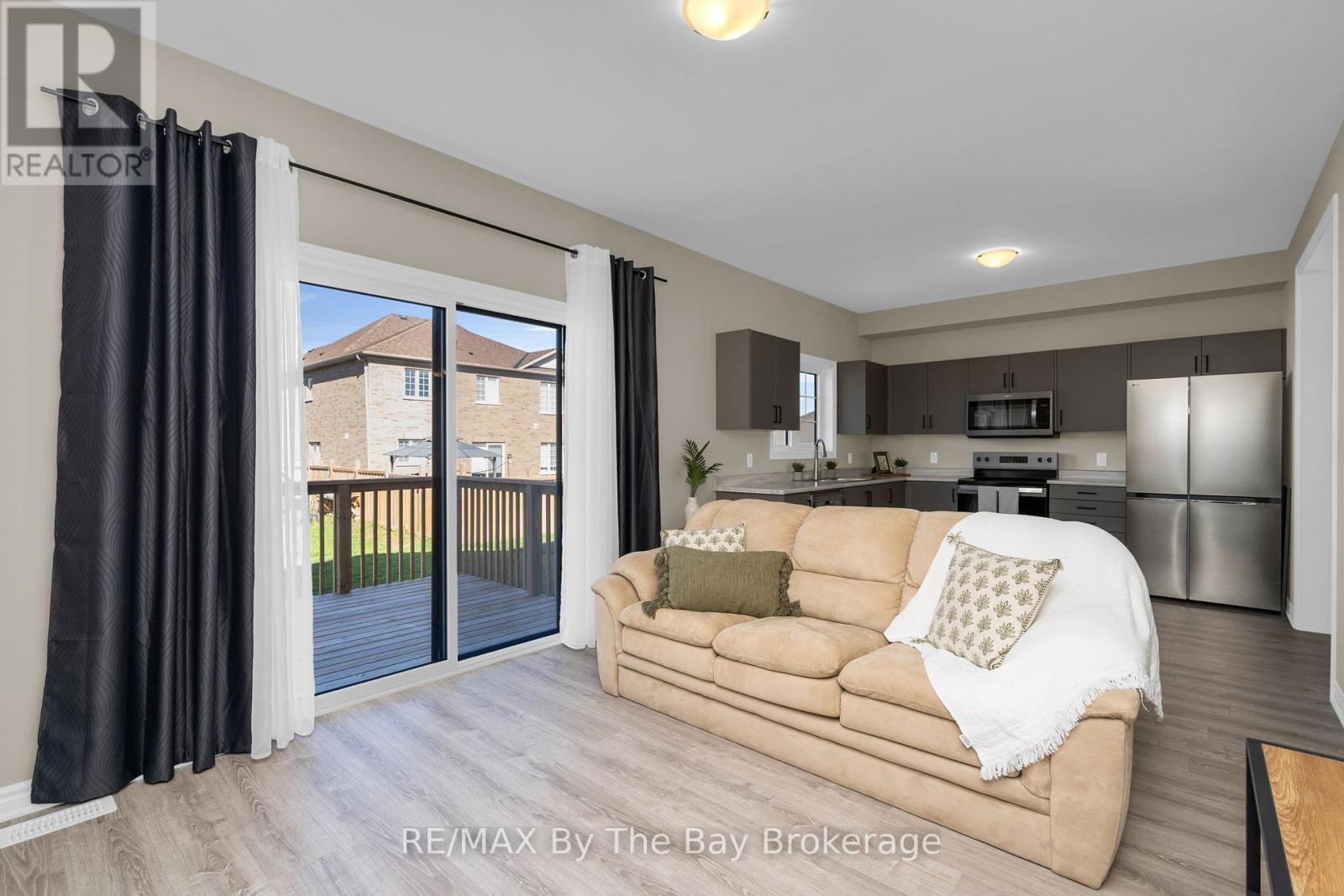 214 Cubitt Street Property Photo 14