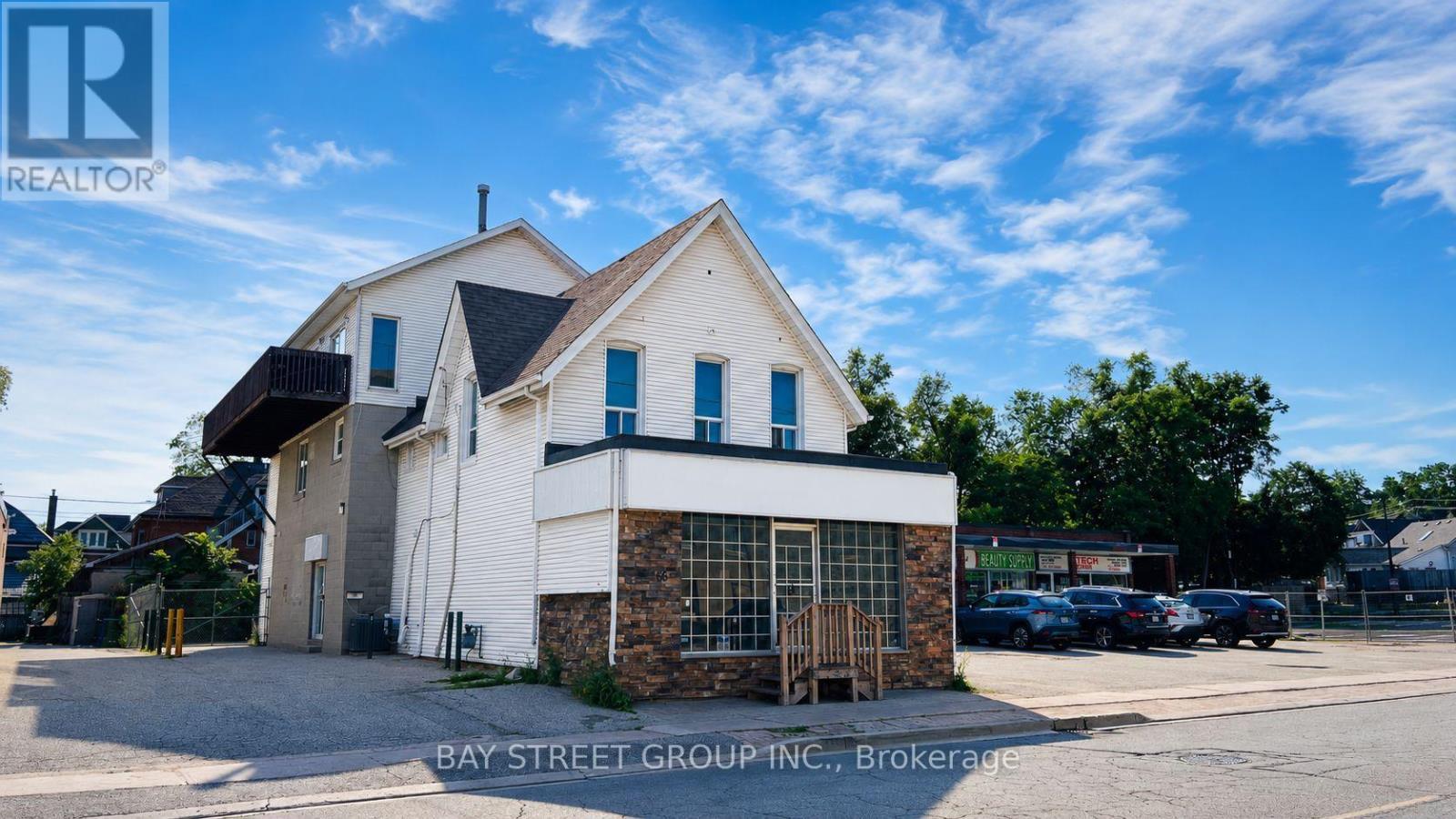 101 - 66 Maple Avenue Property Photo 3