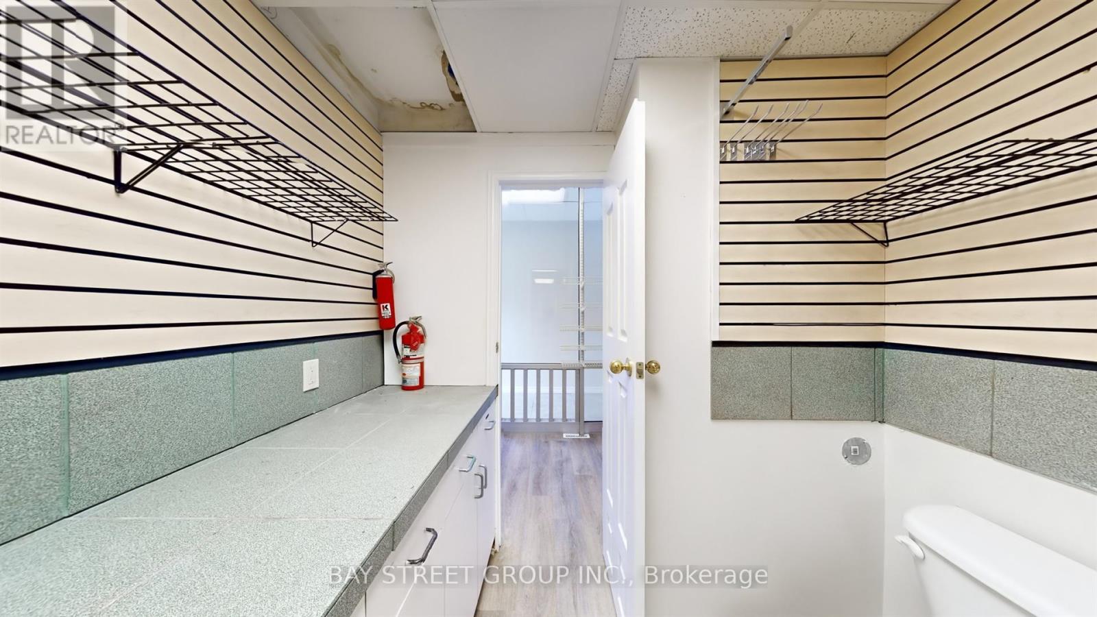 101 - 66 Maple Avenue Property Photo 16