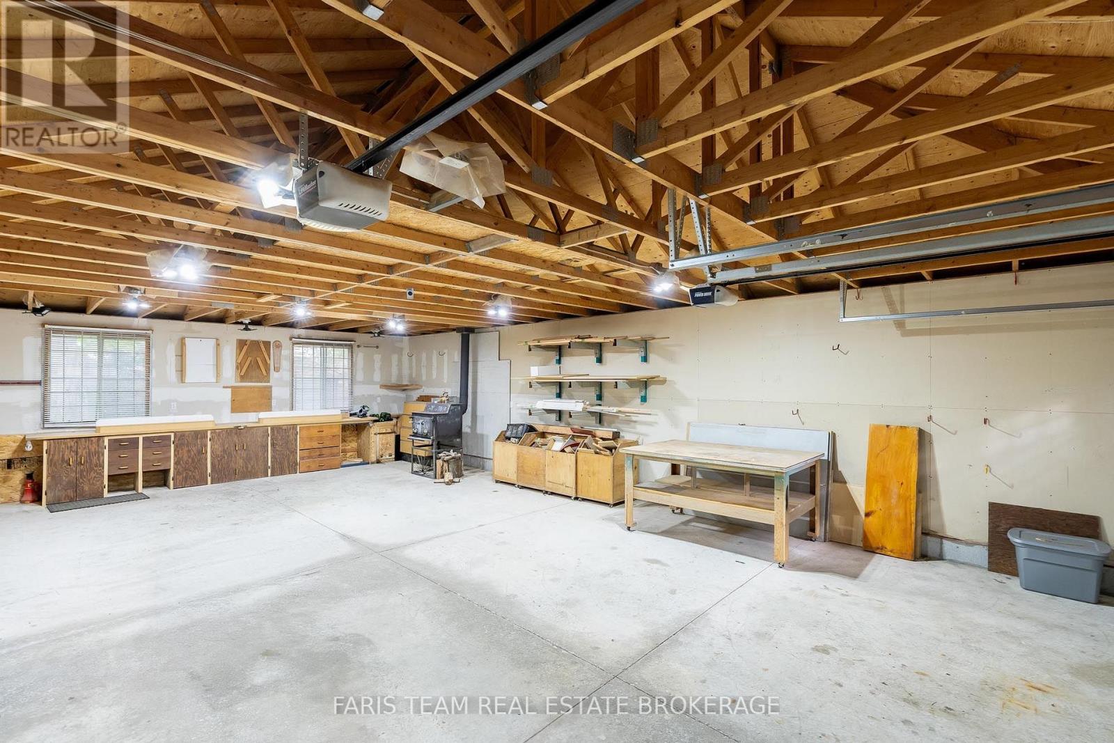 8 Pinecone Avenue Property Photo 17