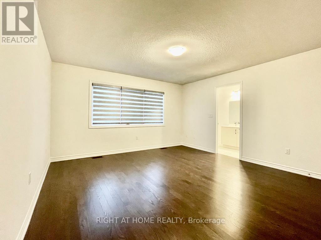 63 Phoenix Boulevard Property Photo 8