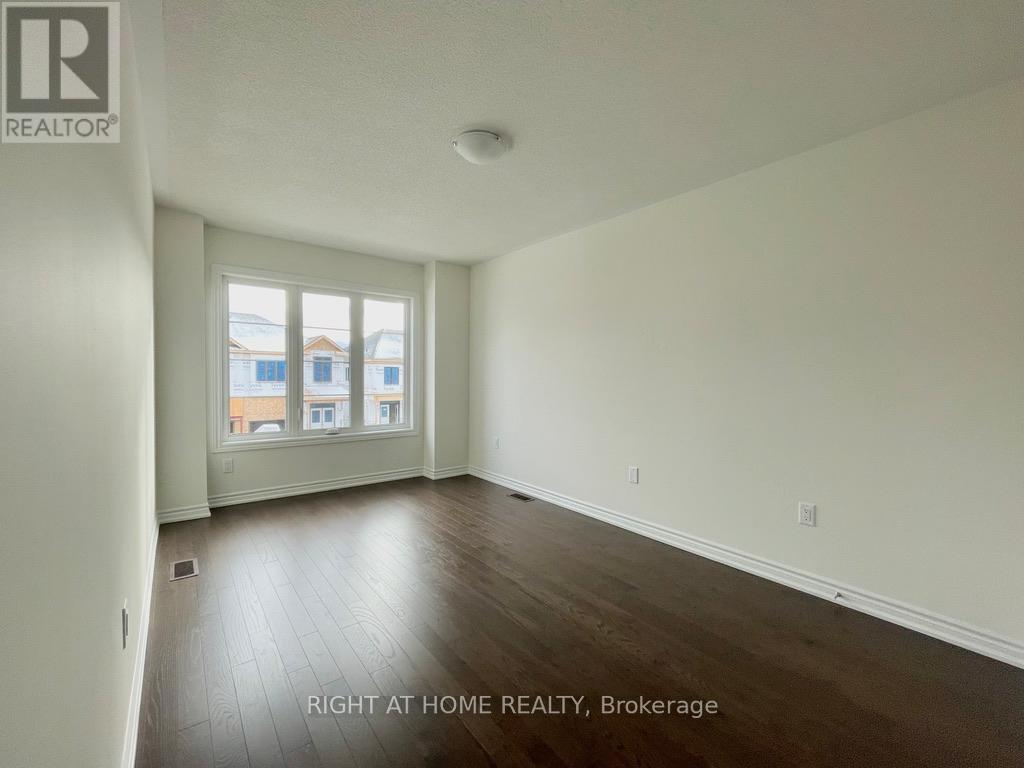 63 Phoenix Boulevard Property Photo 12