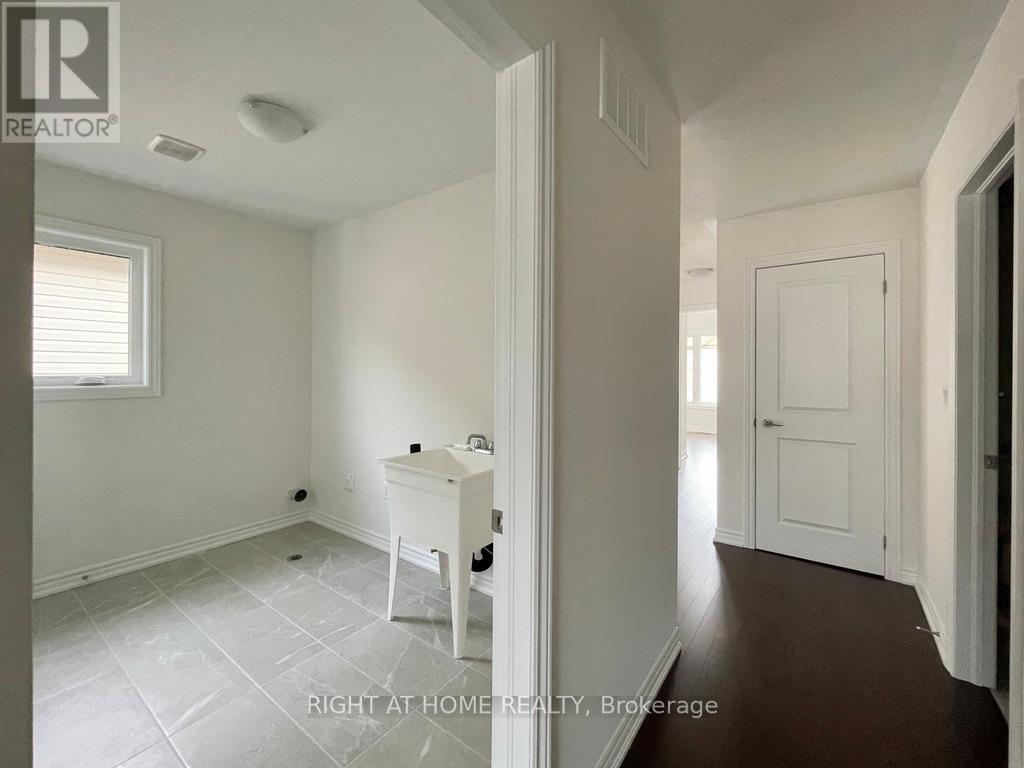 63 Phoenix Boulevard Property Photo 14