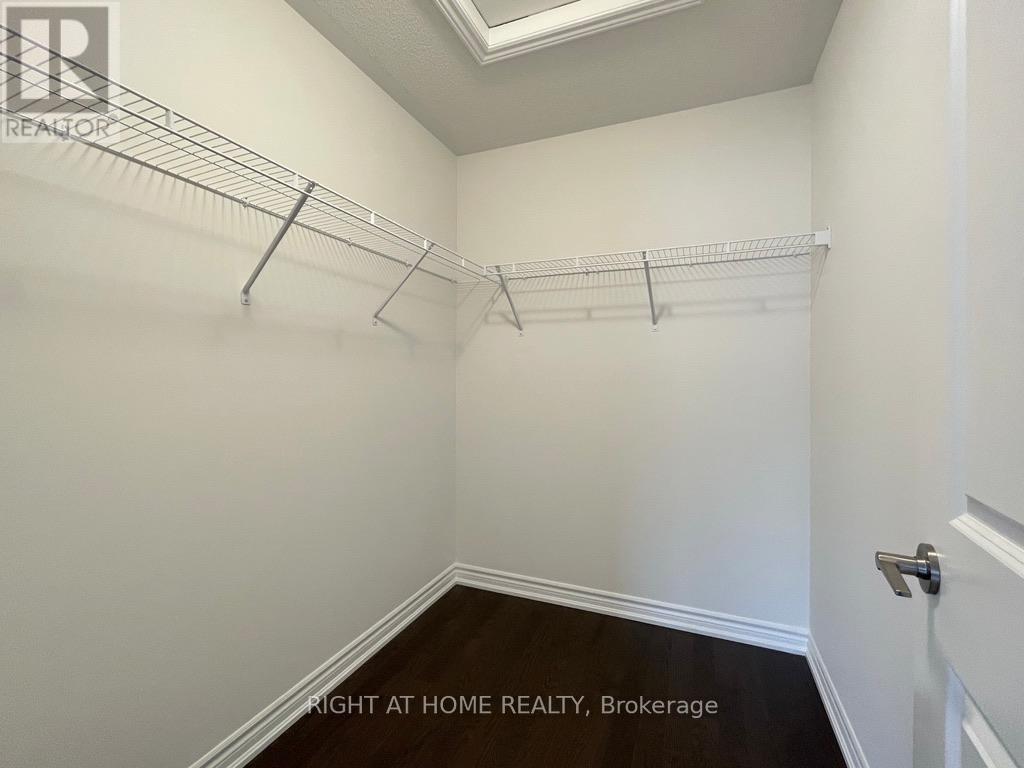 63 Phoenix Boulevard Property Photo 15