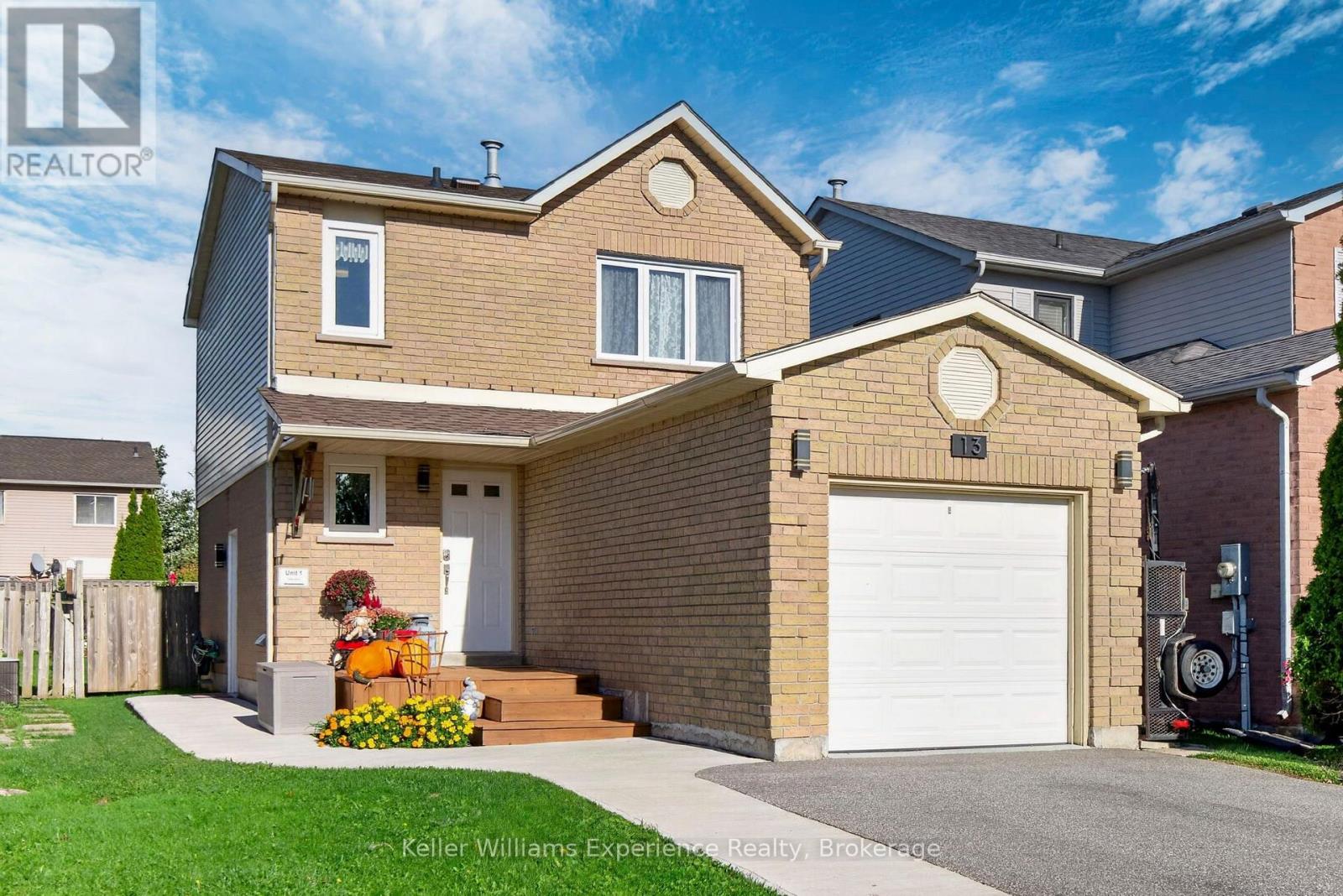 13 Lindsay Court Property Photo 2