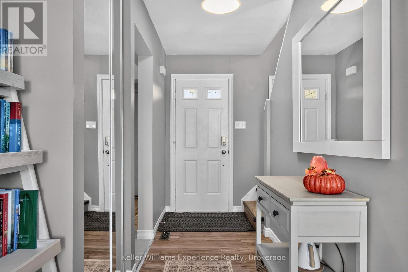 13 Lindsay Court Property Photo 6