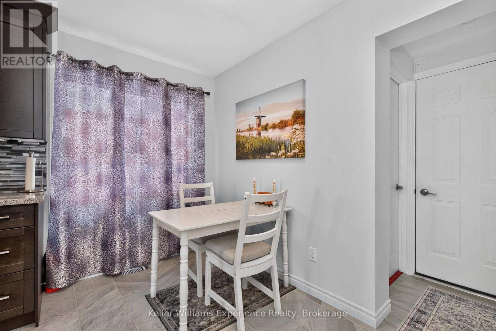 13 Lindsay Court Property Photo 11