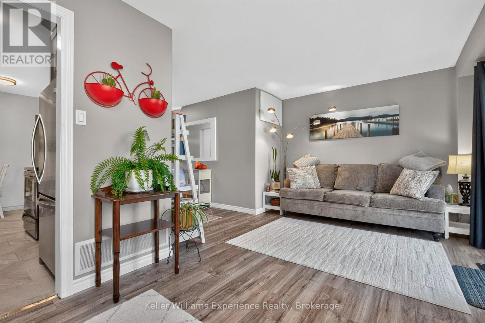 13 Lindsay Court Property Photo 15
