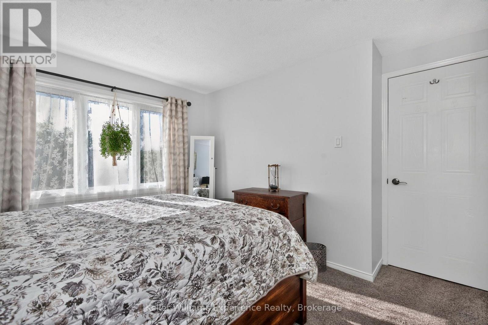 13 Lindsay Court Property Photo 20