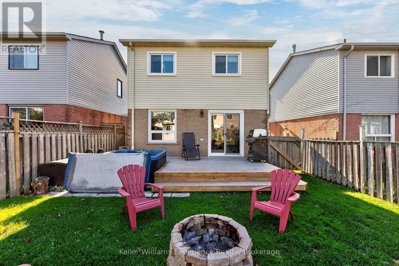 13 Lindsay Court Property Photo 40