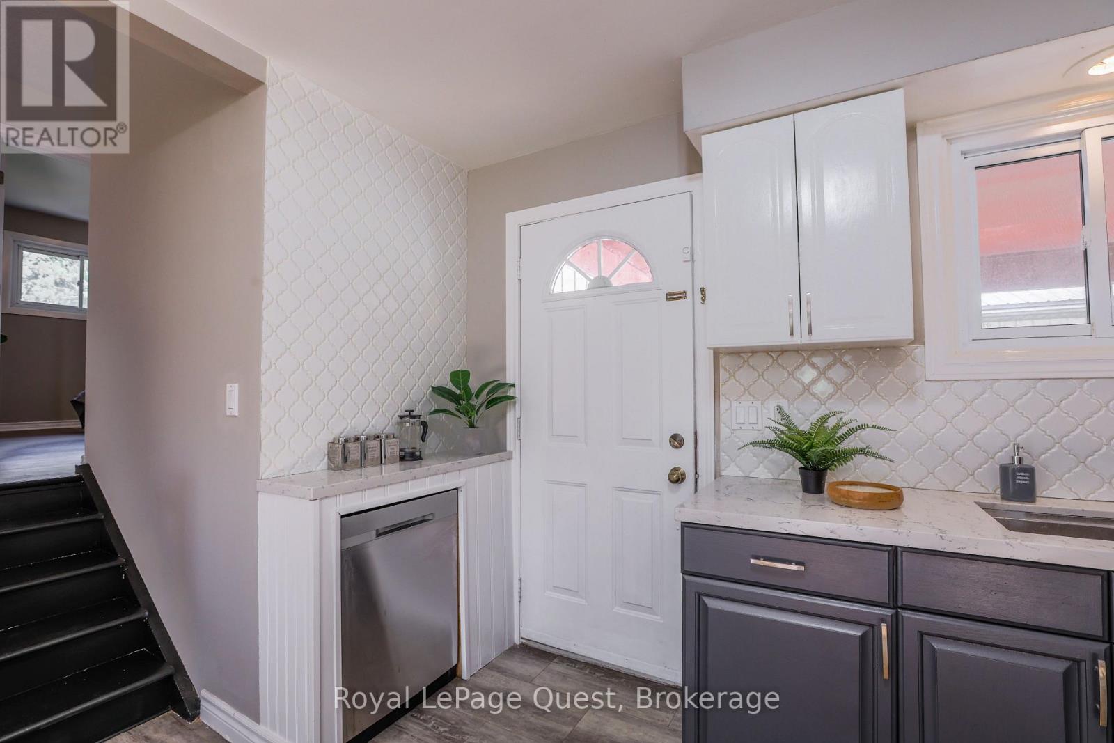 442 Sundial Drive Property Photo 12