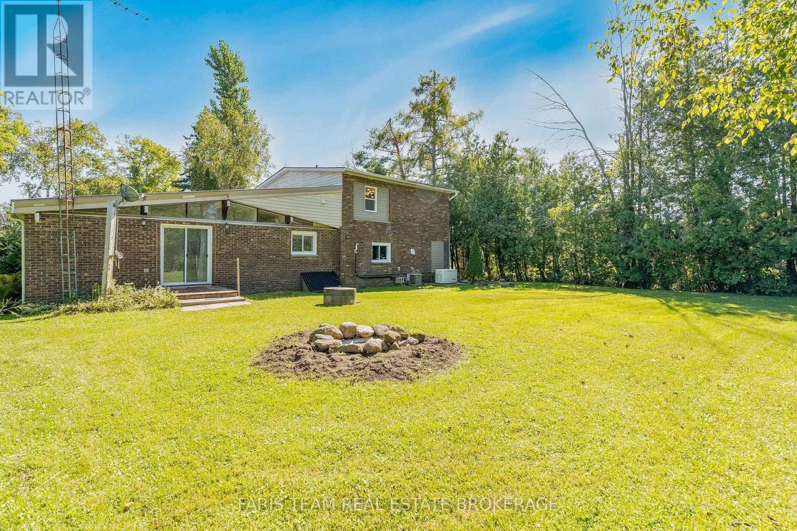 224 Lakeshore Road W Property Photo 27
