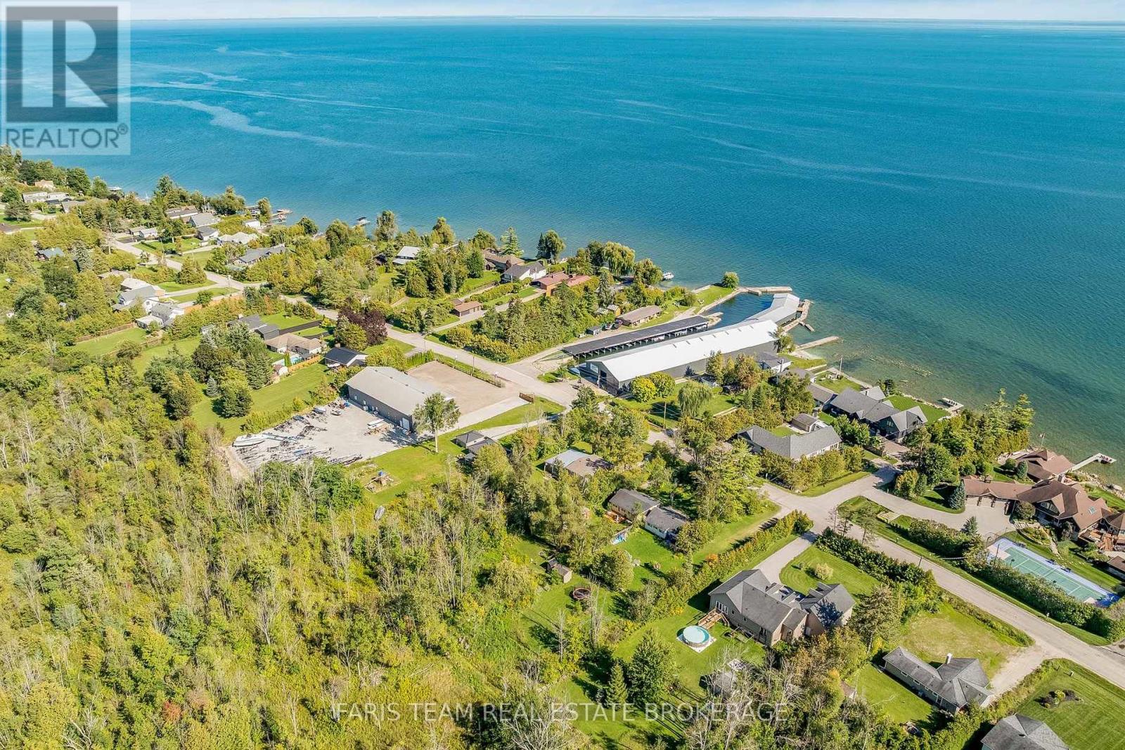 224 Lakeshore Road W Property Photo 33