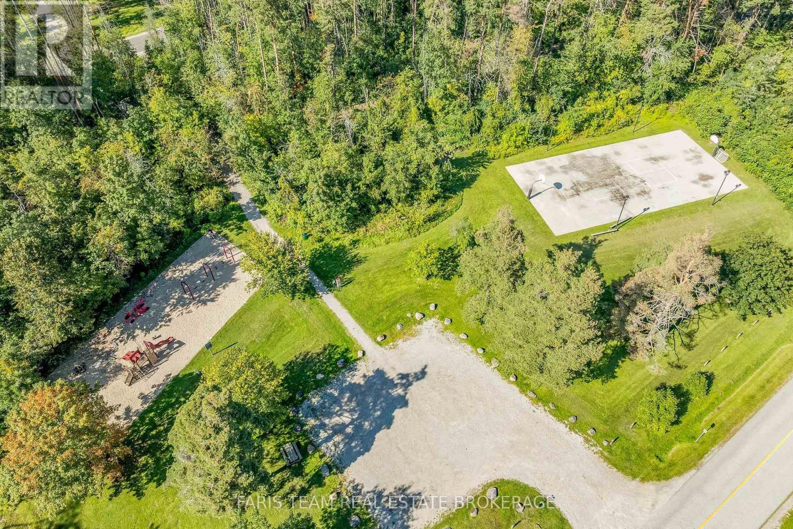224 Lakeshore Road W Property Photo 34