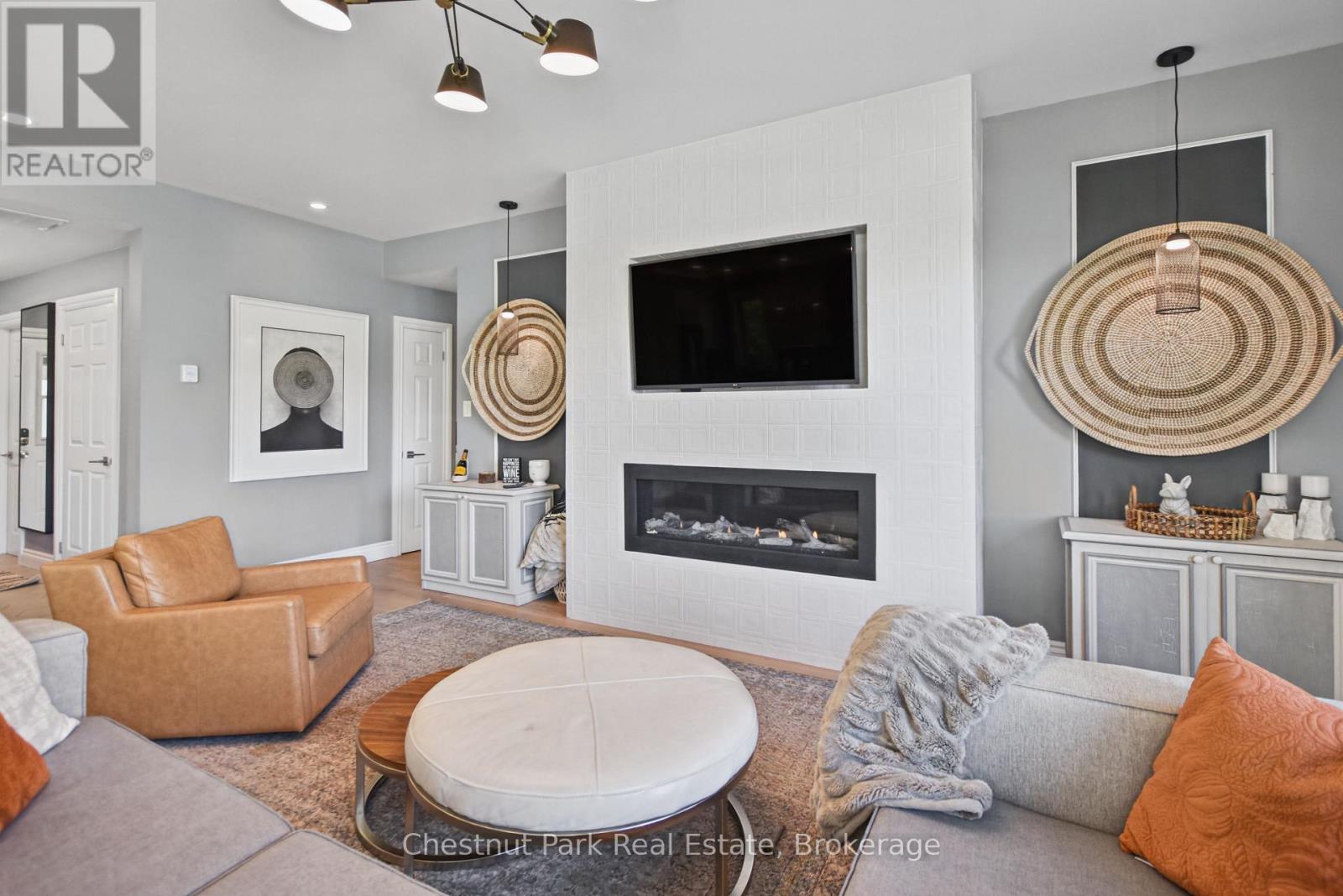 658 Johnston Park Avenue Property Photo 12