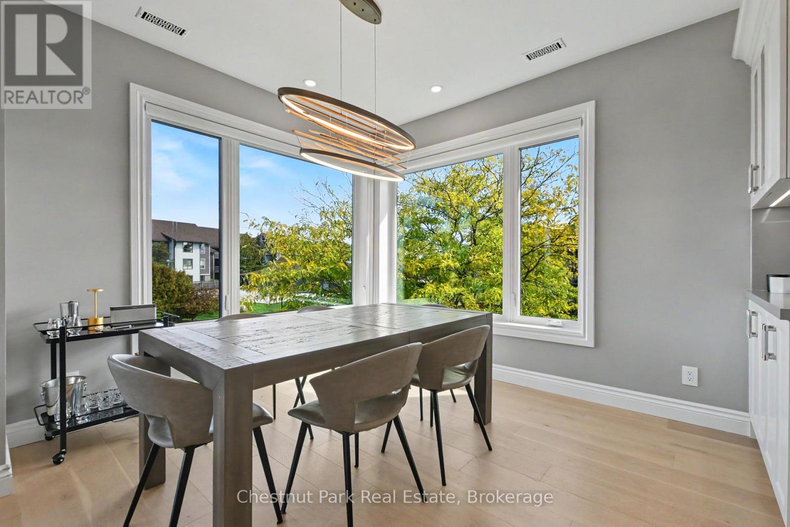658 Johnston Park Avenue Property Photo 13