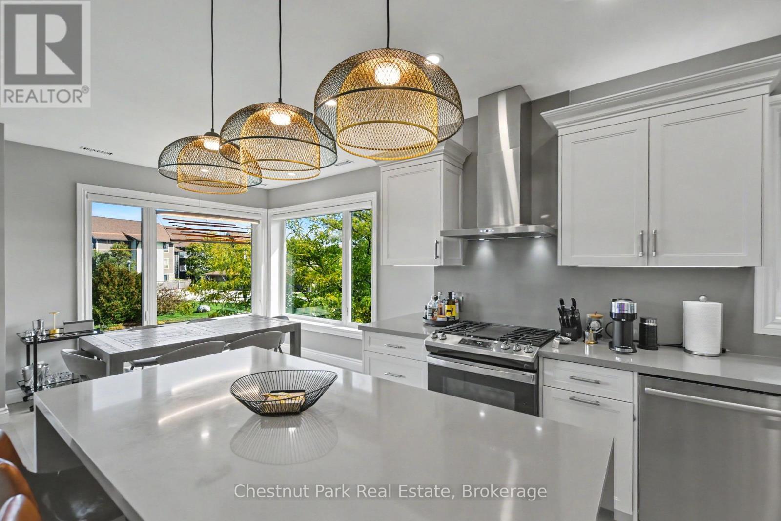 658 Johnston Park Avenue Property Photo 21