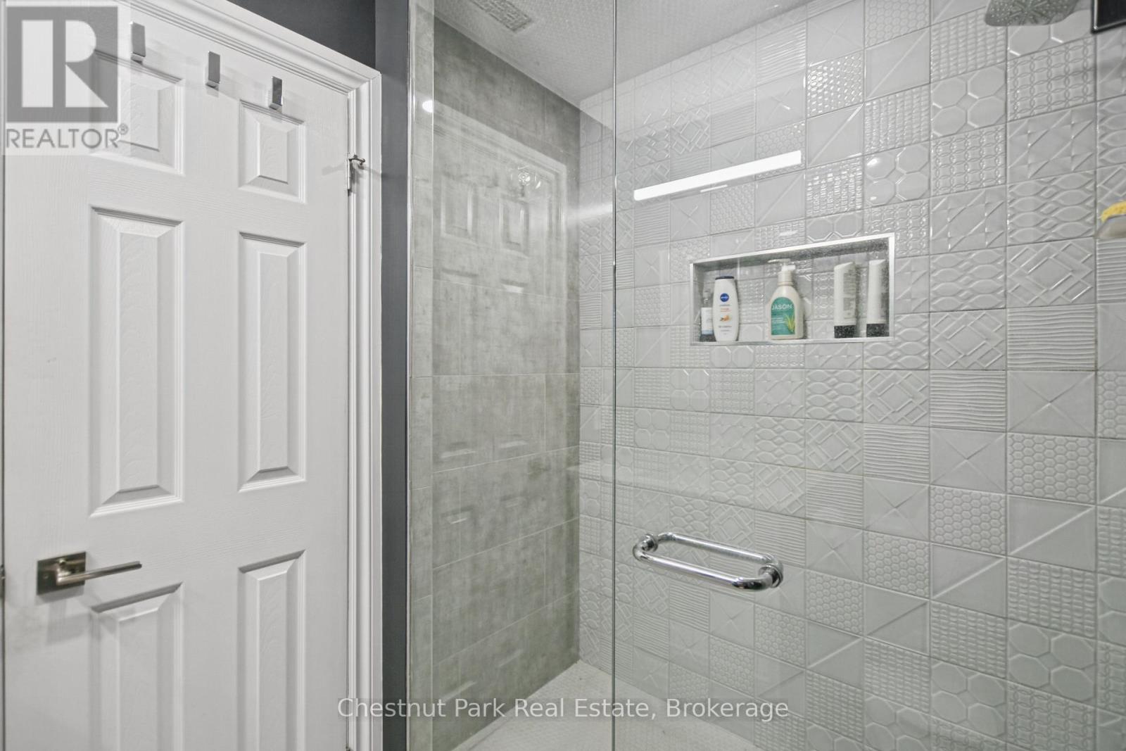 658 Johnston Park Avenue Property Photo 26