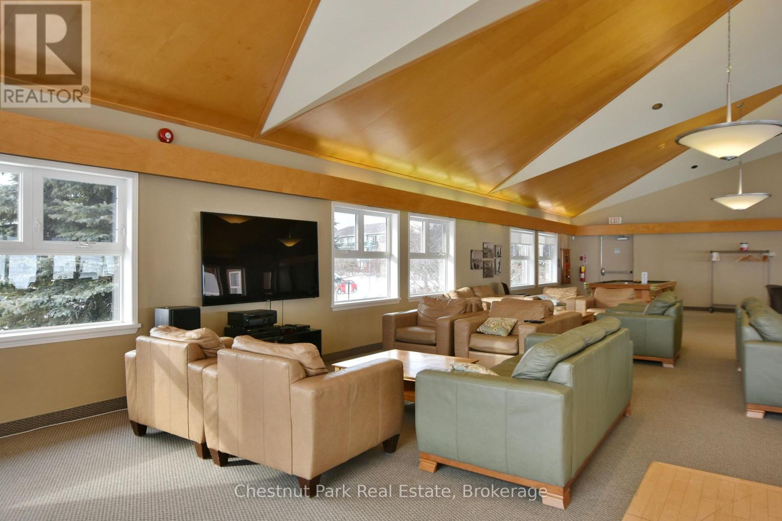 658 Johnston Park Avenue Property Photo 38