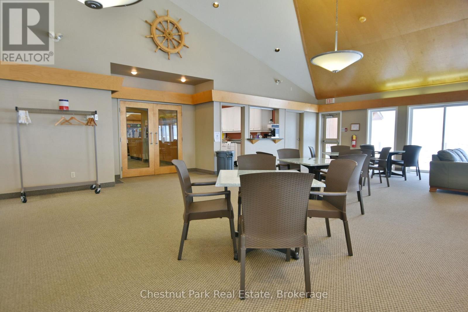 658 Johnston Park Avenue Property Photo 39