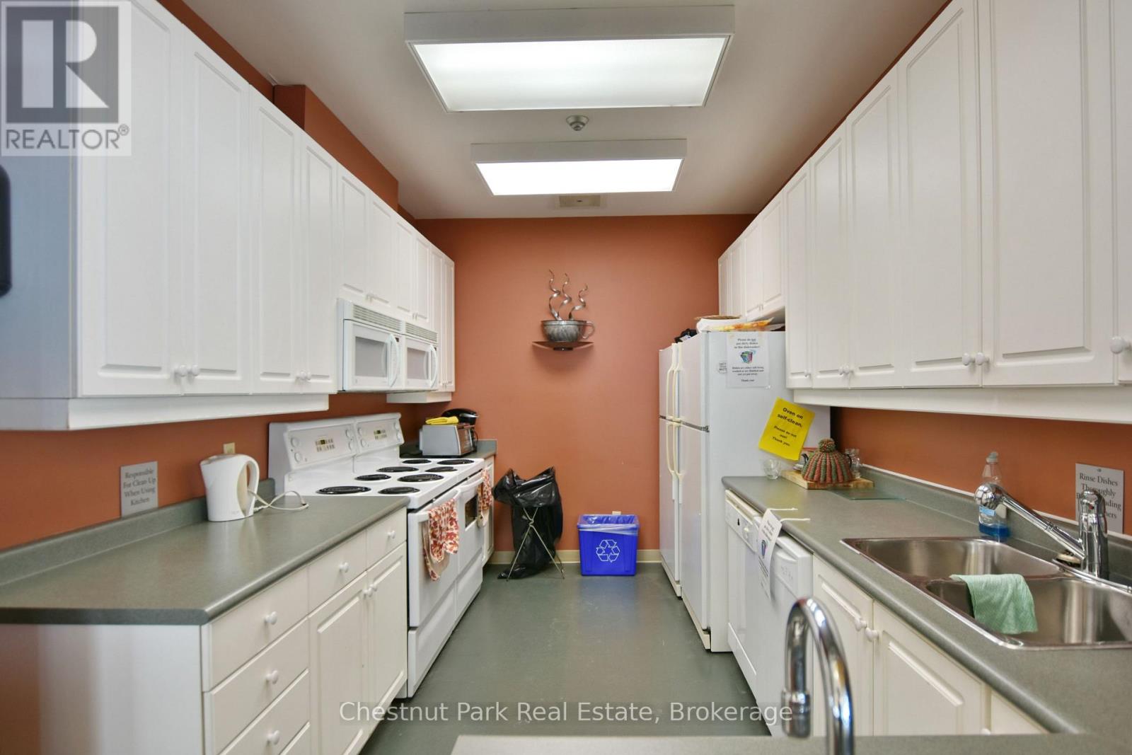 658 Johnston Park Avenue Property Photo 40