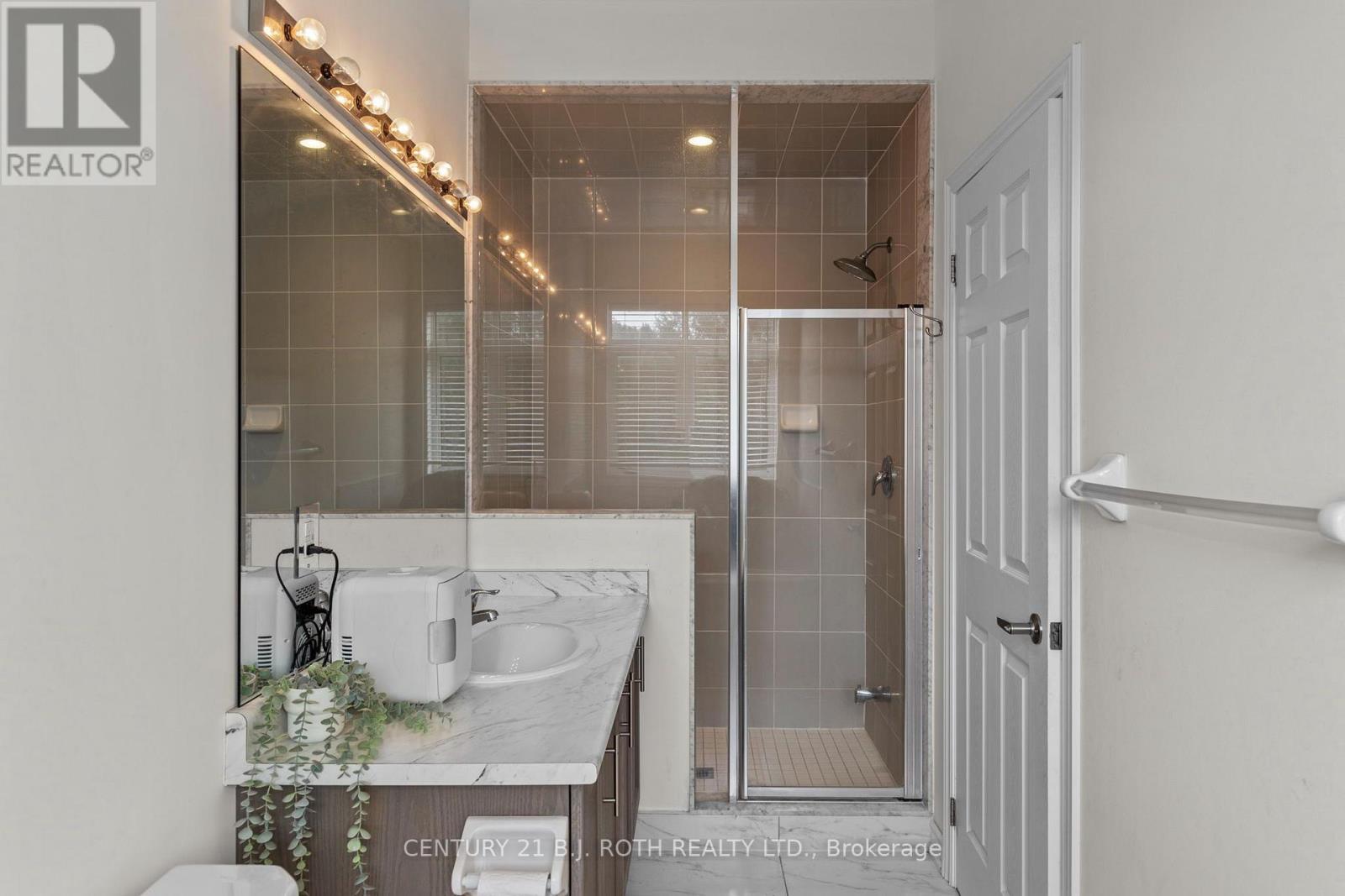 211 Roy Drive Property Photo 17