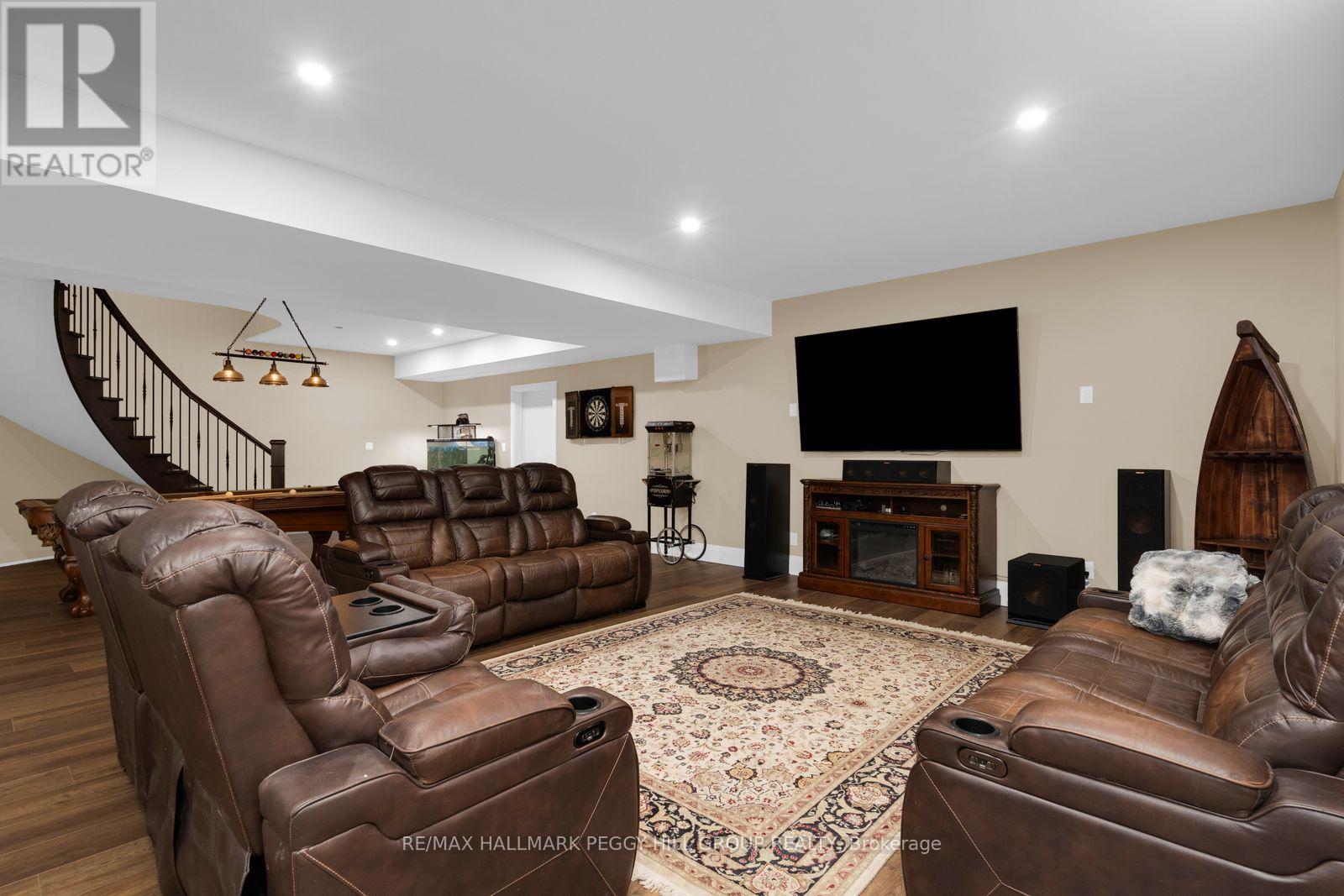 31 Loftus Road Property Photo 31