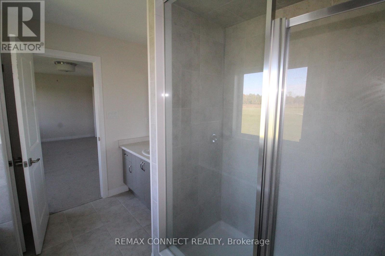 3715 Quayside Drive Property Photo 11
