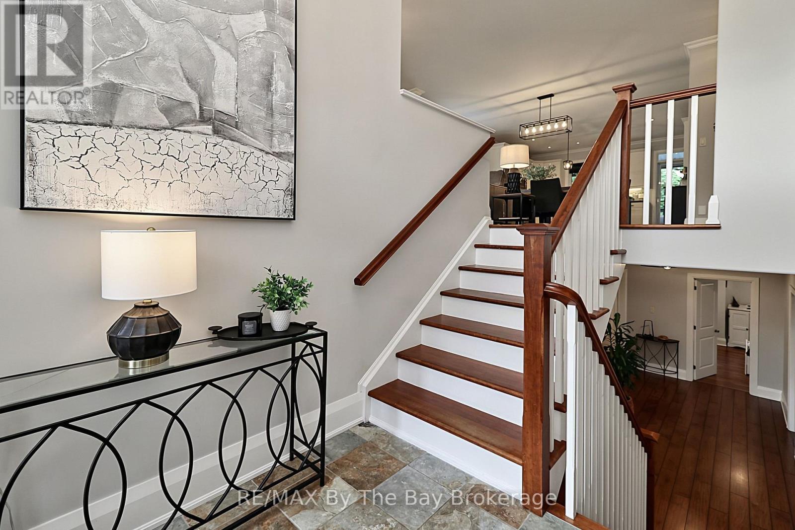 320 Birch Street Property Photo 5