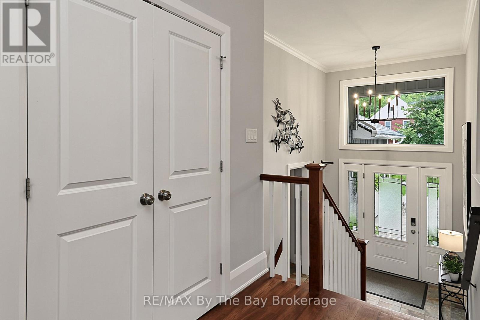 320 Birch Street Property Photo 6