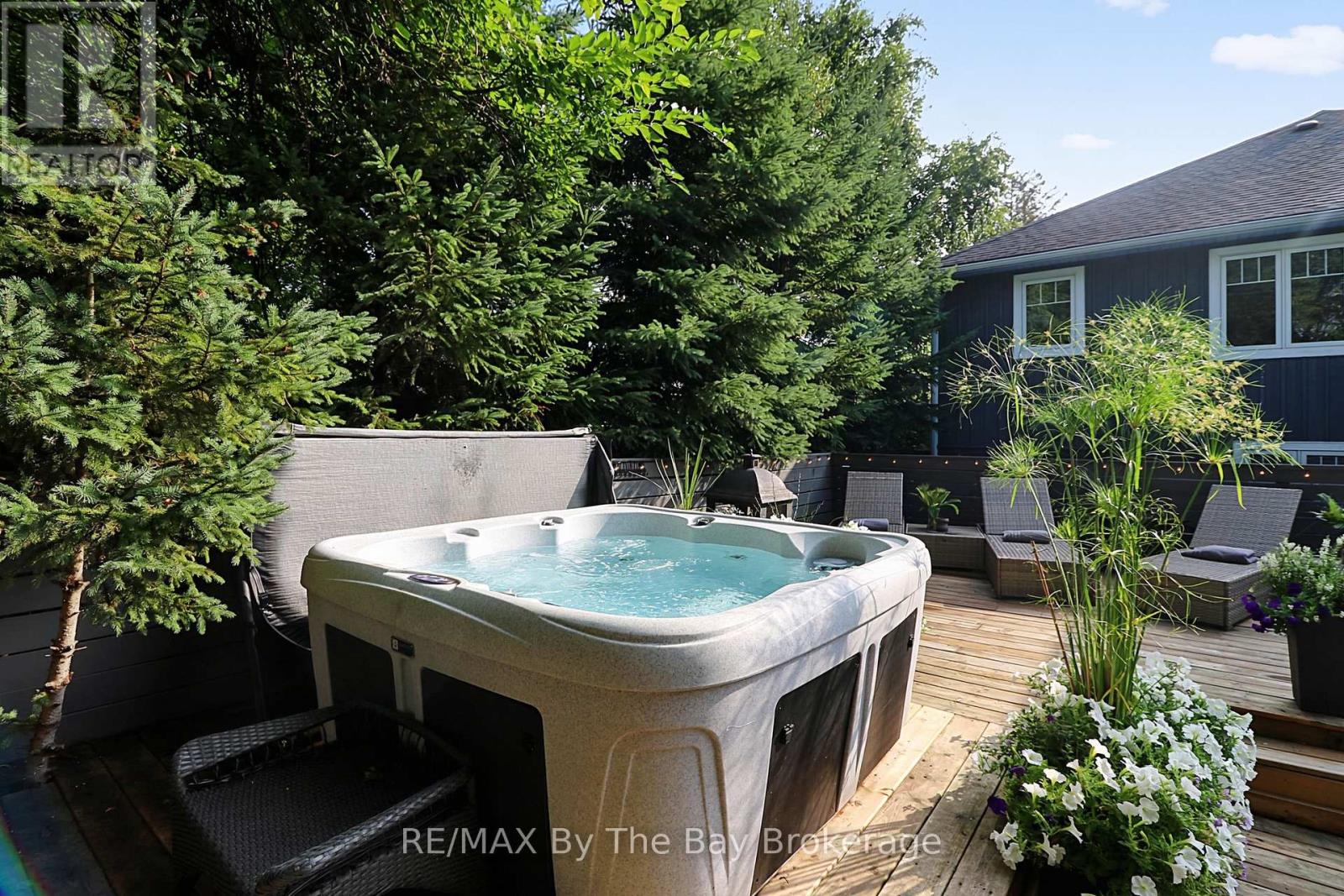 320 Birch Street Property Photo 39